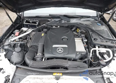 2016 Mercedes-Benz C 300 4Matic из США, поврежденный, VIN 55SWF4KB7GU109242